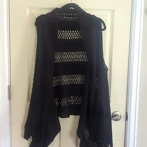 🏷️LAST CHANCE SALE $5 ITEM🏷️Knit Black Boho Sweater Vest